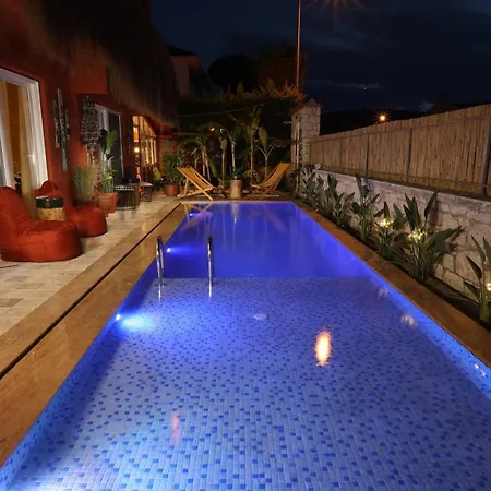 Bambu Alacati Çeşme