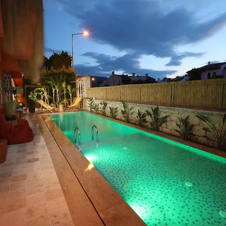 Bambu Alacati فندق